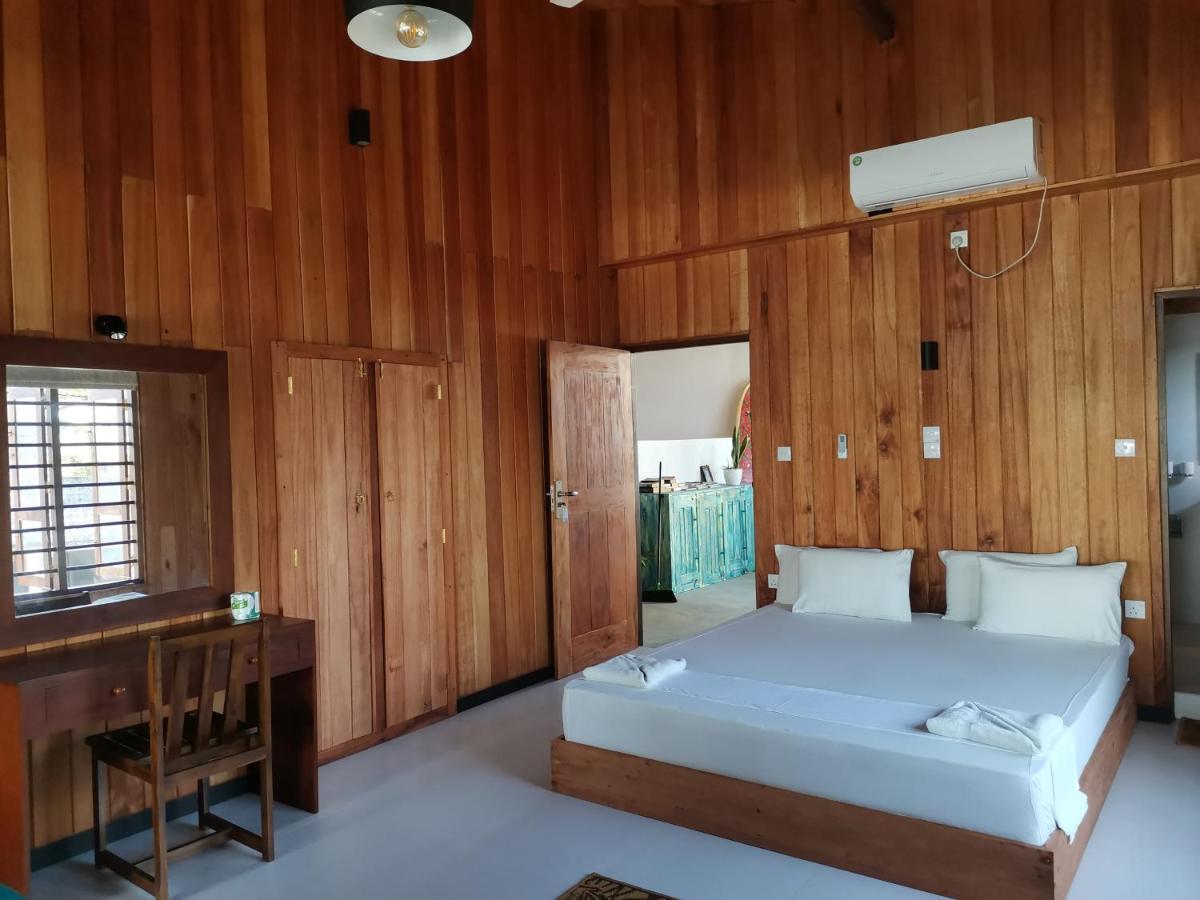 Mountain Wave Hotel And Surfshop Hikkaduwa Zewnętrze zdjęcie