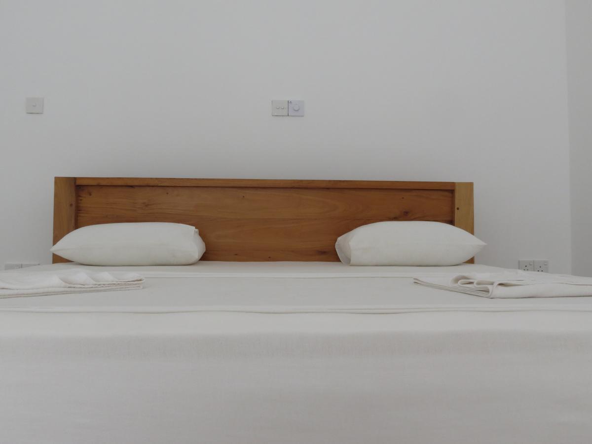 Mountain Wave Hotel And Surfshop Hikkaduwa Zewnętrze zdjęcie