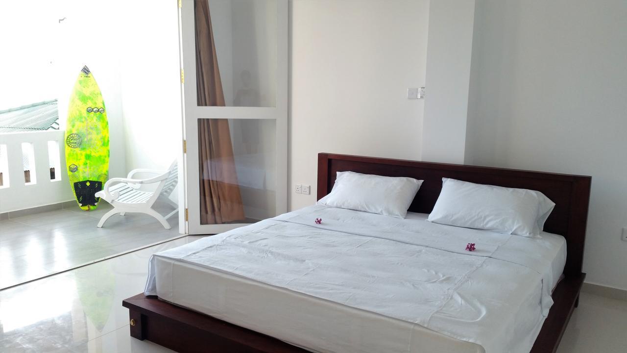 Mountain Wave Hotel And Surfshop Hikkaduwa Zewnętrze zdjęcie